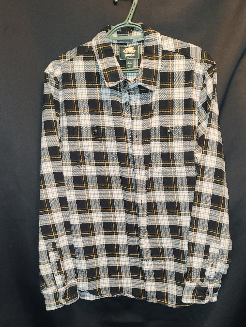 Roots Men’s Black & White Plaid Flannel Shirt SIZE LG